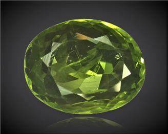 Natural Peridot Certified  5.89 CTS (9518)